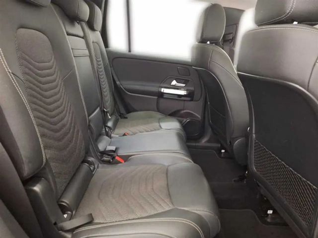 Mercedes-Benz EQB 300 4MATIC