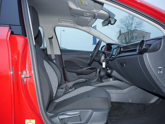 Skoda Fabia 1.0 MPI LED PDC-hinten SITZHZG SMARTLINK KLIMAANLAGE LANEASSIST