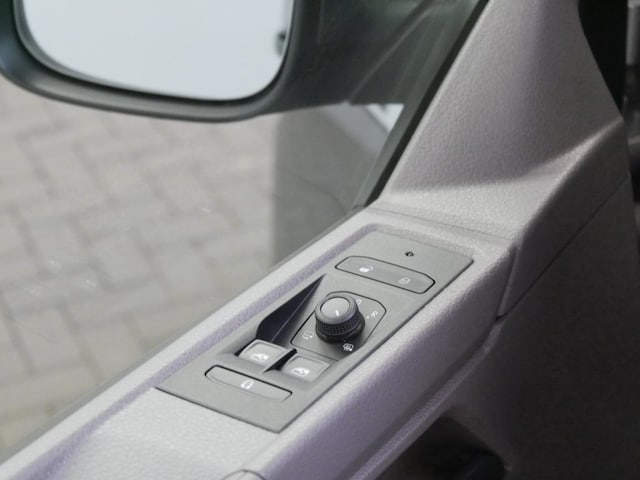 Volkswagen Caravelle 2.0 TDI Comfortline T6