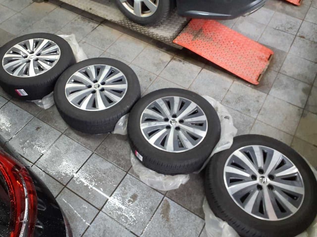 Skoda Superb 2.0 TDI Combi Style Style