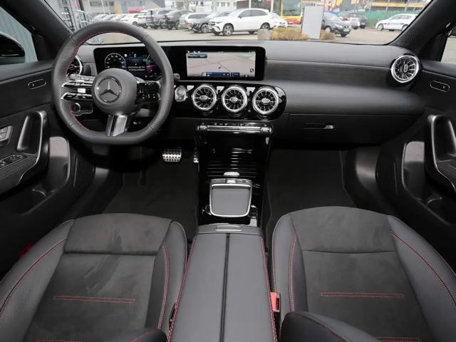 Mercedes-Benz A 200 AMG Line