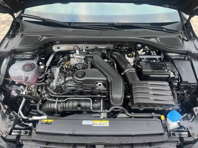 Volkswagen Golf 1.5 eTSI DSG Golf VIII Variant