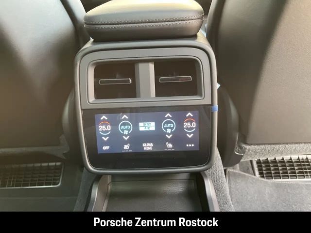 Porsche Taycan 4 Cross Turismo