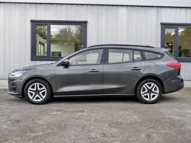 Ford Focus Cool & Connect