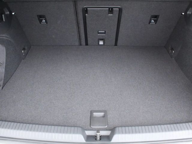 Volkswagen Golf DSG Style eHybrid