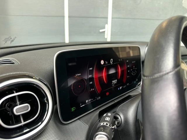 Mercedes-Benz C 220 AVANTGARDE C 220 d Estate