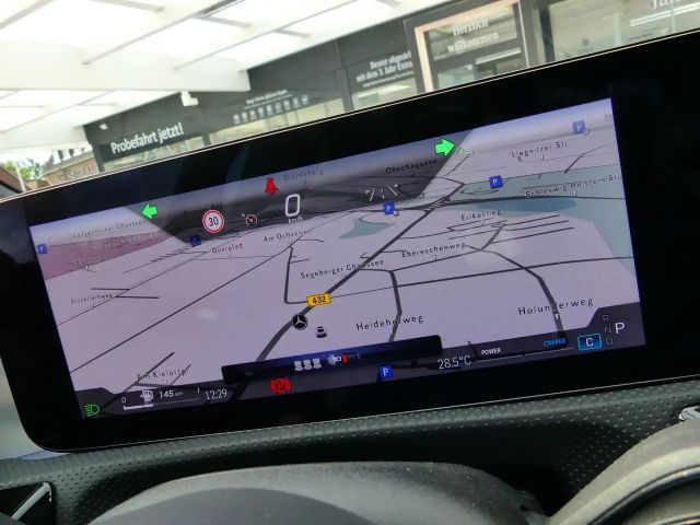 Mercedes-Benz CLA 200 AMG Line Coupé