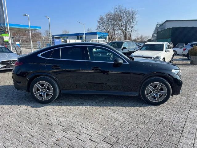 Mercedes-Benz GLC 220 AMG Line Coupé GLC 220 d
