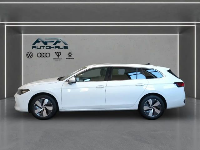 Volkswagen Passat 1.5 eTSI Business DSG