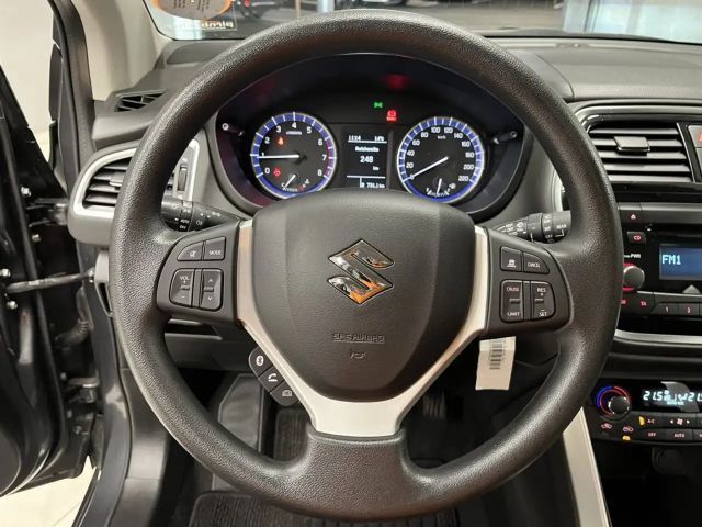 Suzuki SX4 S-Cross 4x2 Clear Hybrid