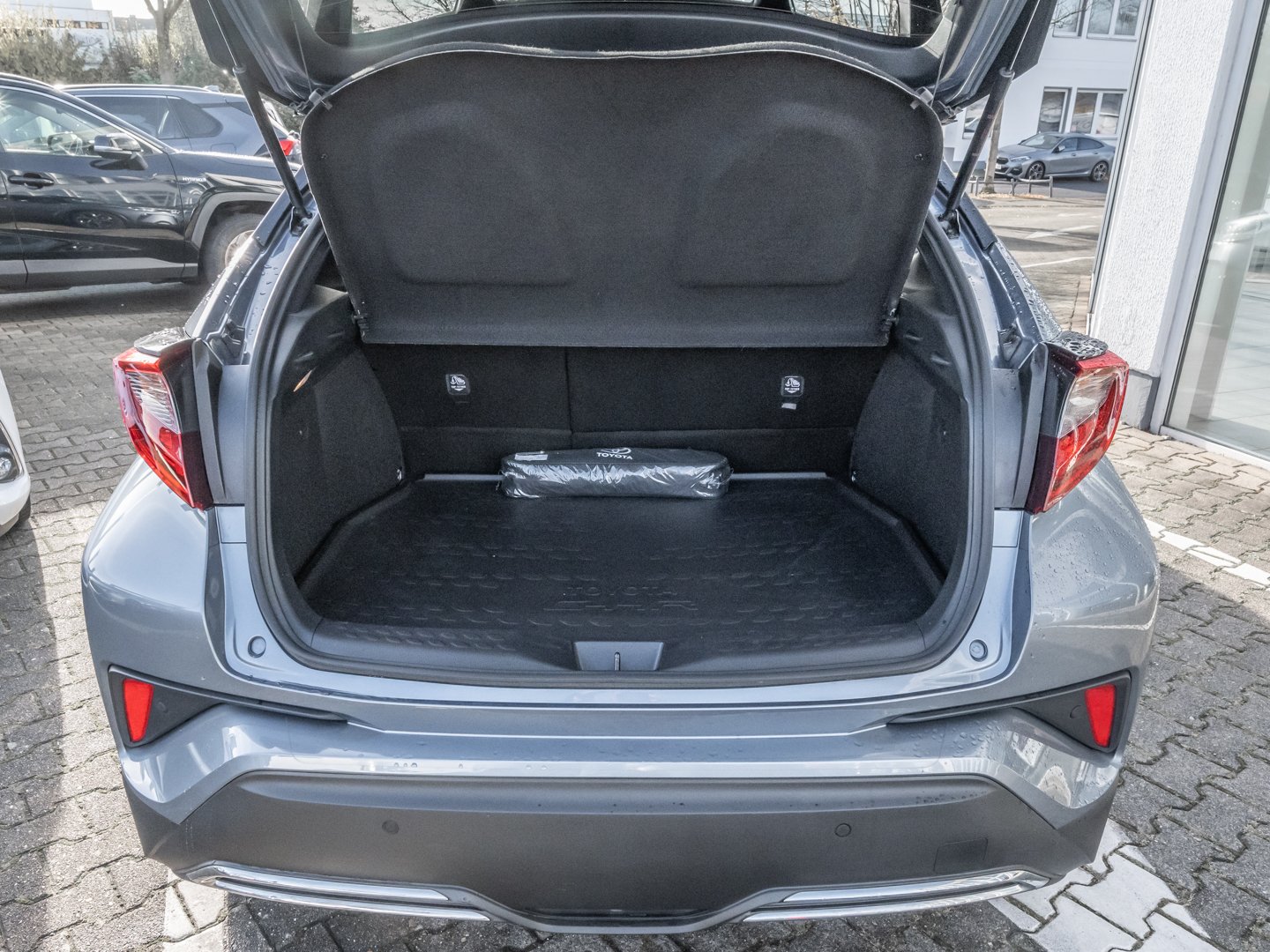 Toyota C-HR 5-deurs Plus