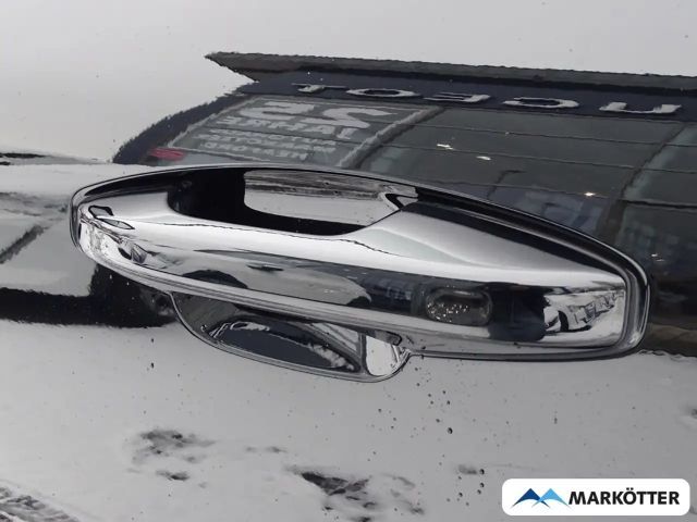 Volvo XC40 Core Recharge