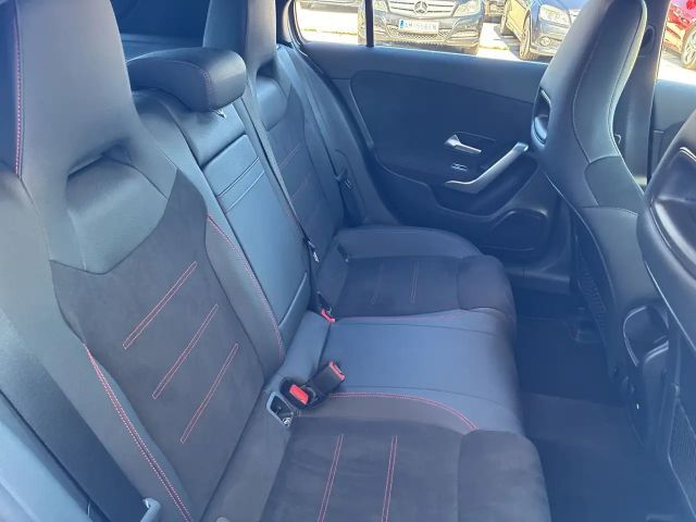 Mercedes-Benz A 180 Hatchback