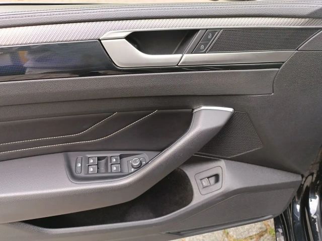 Volkswagen Arteon 2.0 TDI DSG IQ.Drive R-Line