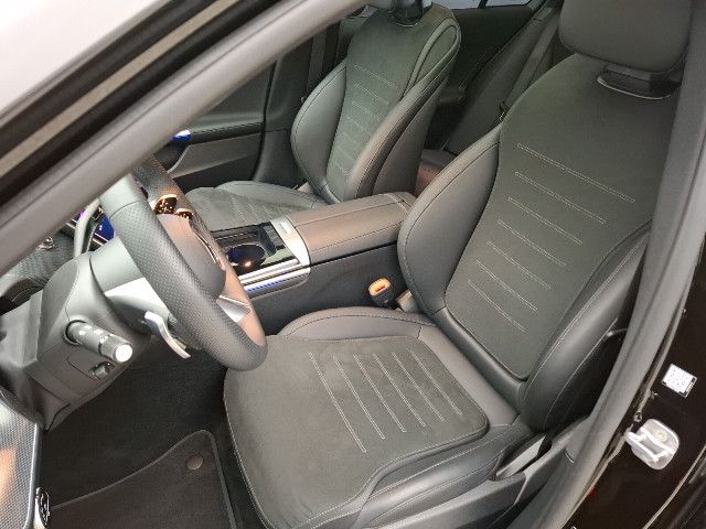 Mercedes-Benz C 200 Sedan