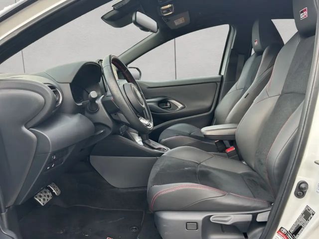 Toyota Yaris GR Hybride VVT-i