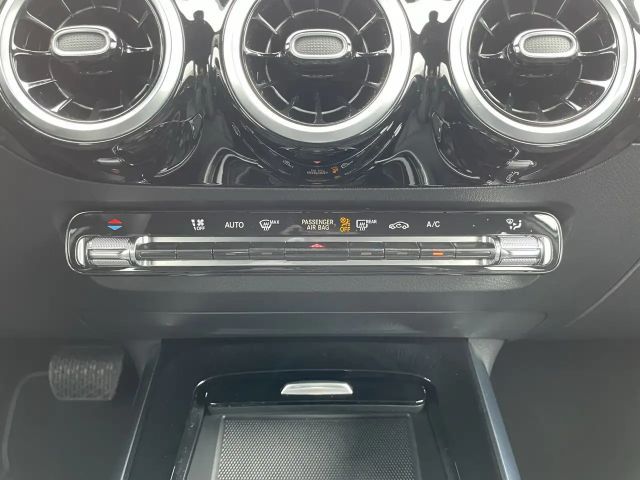 Mercedes-Benz B 200 B 200 PROGR+LED+KAMERA+EASY-P+ASSIST+CARPLAY+SHZ