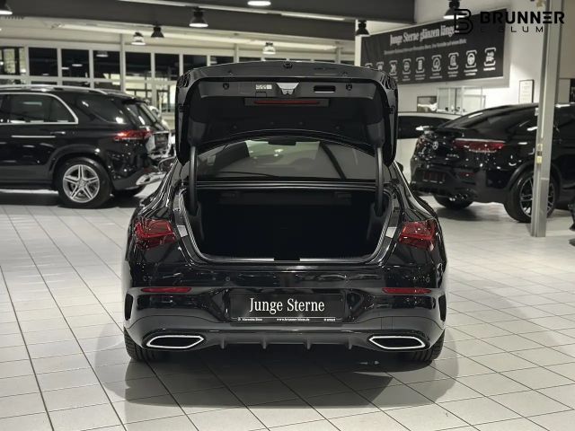 Mercedes-Benz CLA 200 AMG Line Coupé