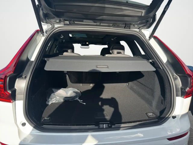 Volvo XC60 AWD Plus T8