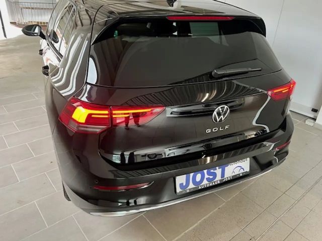 Volkswagen Golf 1.5 TSI Golf VIII Move