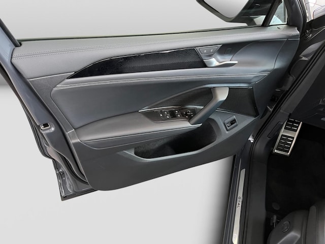 Volkswagen Tiguan Plus