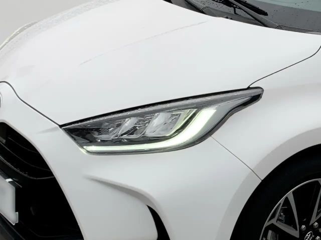 Toyota Yaris Hatchback Hybride Team D