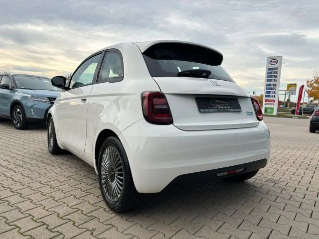 Fiat 500e 42 kWh