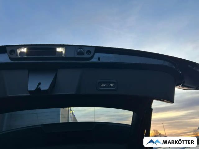 Volvo XC40 Core Recharge T5