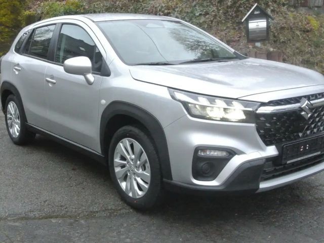 Suzuki SX4 S-Cross Hybrid