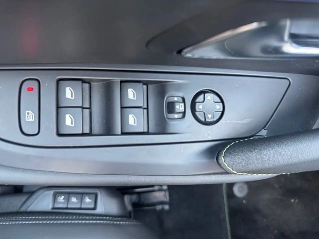 Peugeot E-208 GT-Line