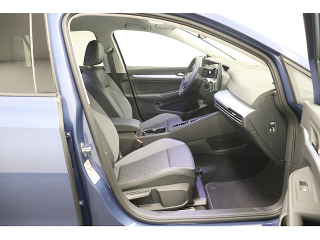 Volkswagen Golf 1.5 eTSI DSG Variant