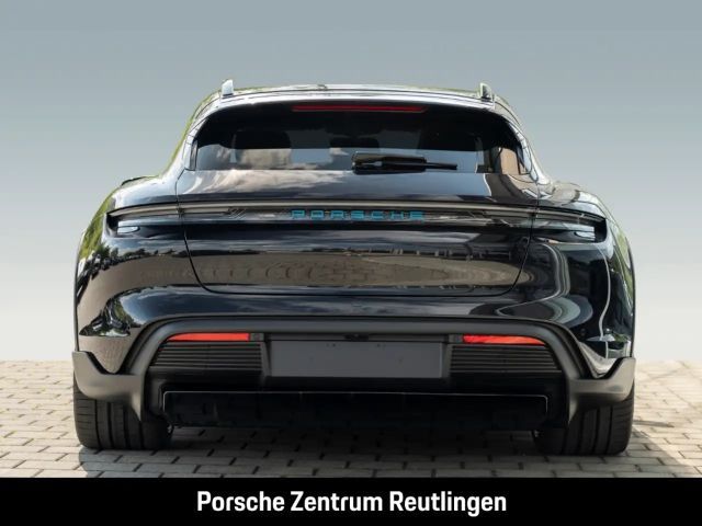 Porsche Taycan 4S Cross Turismo