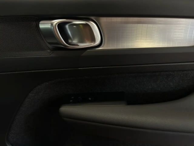 Volvo XC40 Core