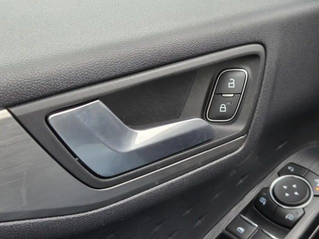 Ford Kuga Plug in Hybrid Titanium X