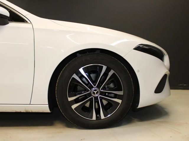 Mercedes-Benz A 180 Progressive