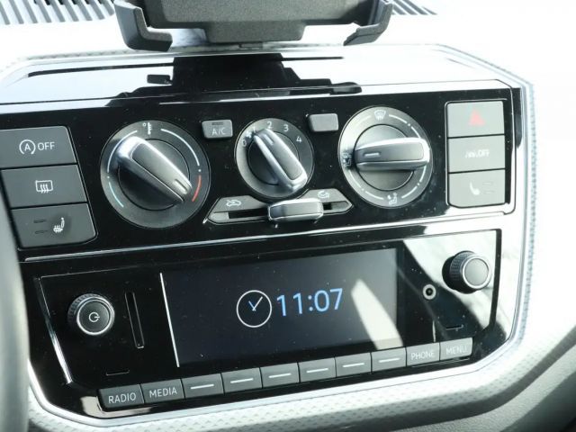 Volkswagen up! Active