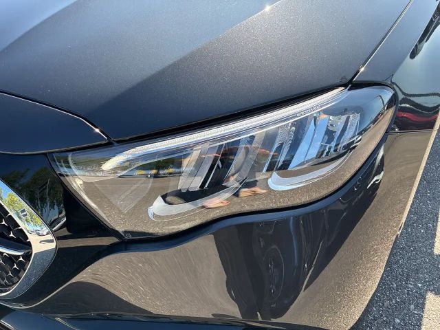 Mercedes-Benz E 220 E 220 d Sedan