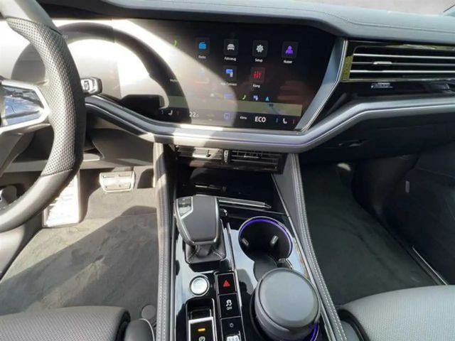 Volkswagen Touareg R-Line Style