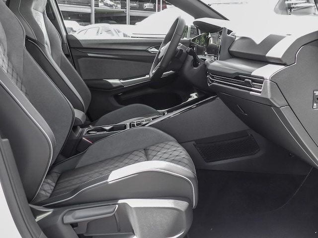 Volkswagen Golf R-Line Variant