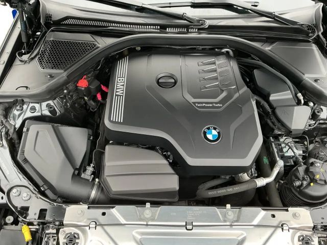 BMW 320 320i M-Sport Sedan