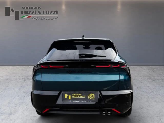 Alfa Romeo Junior 1.2 MEHV VGT e-DC