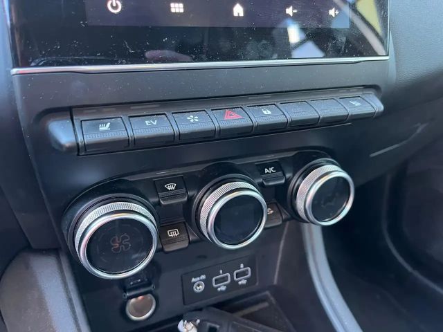 Renault Captur E-Tech Hybrid Intens