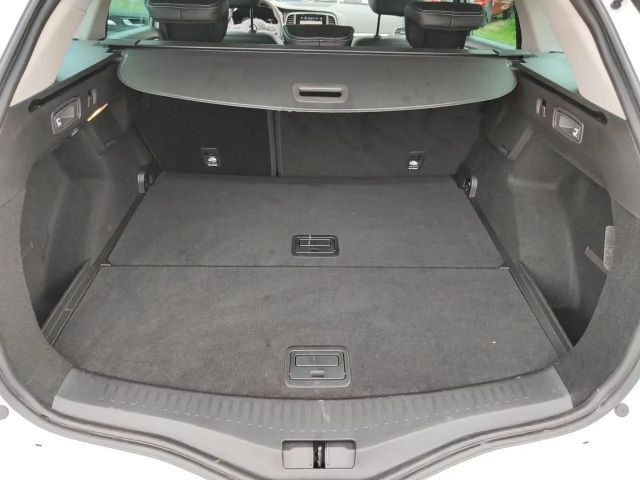 Renault Megane Combi TCe 140 Techno