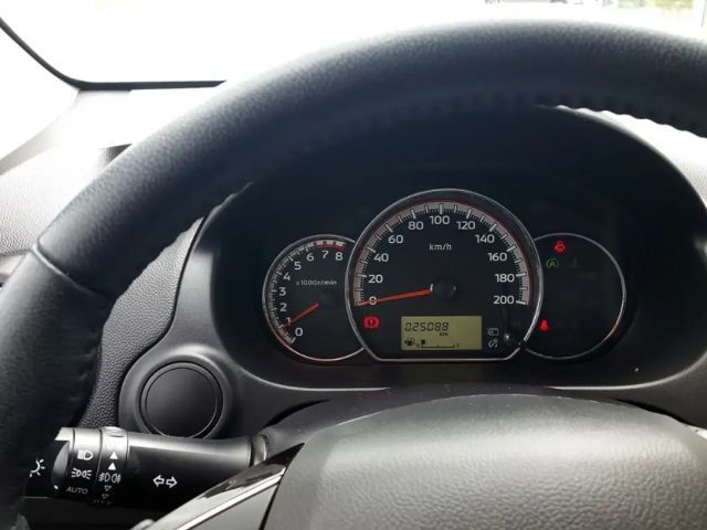 Mitsubishi Space Star Star