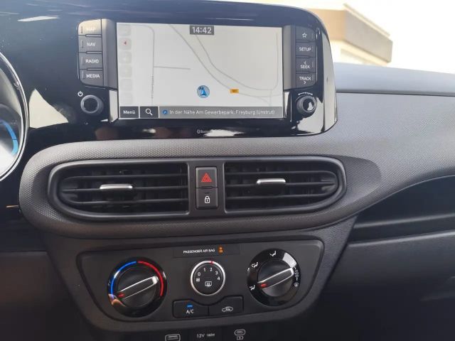 Hyundai i10 1.0 2WD Trend