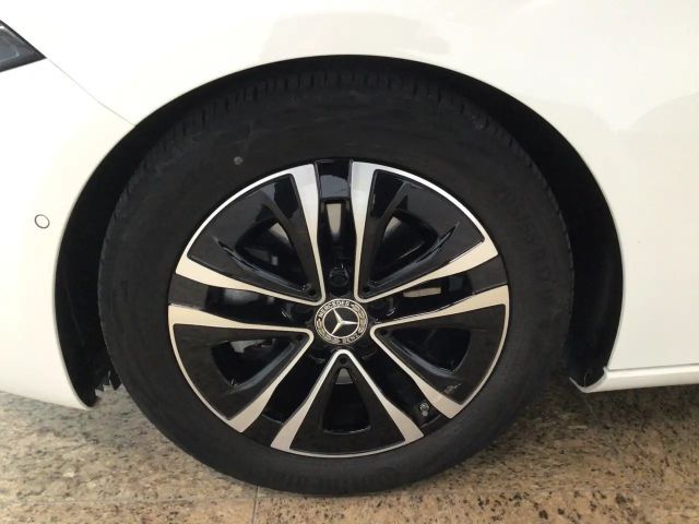 Mercedes-Benz A 200 Progressive