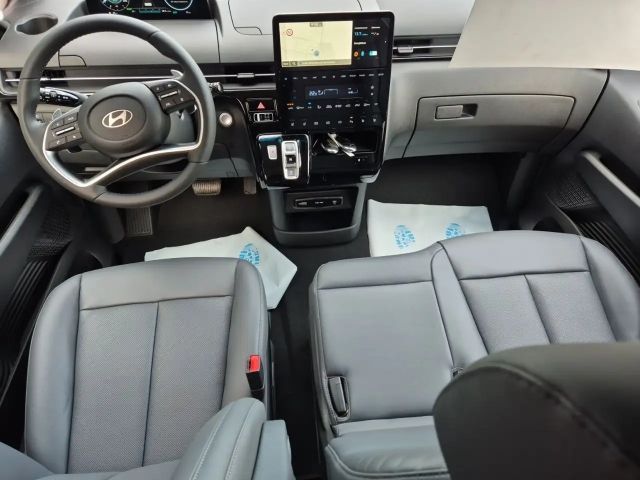 Hyundai Staria Prime