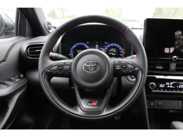 Toyota Yaris Cross GR