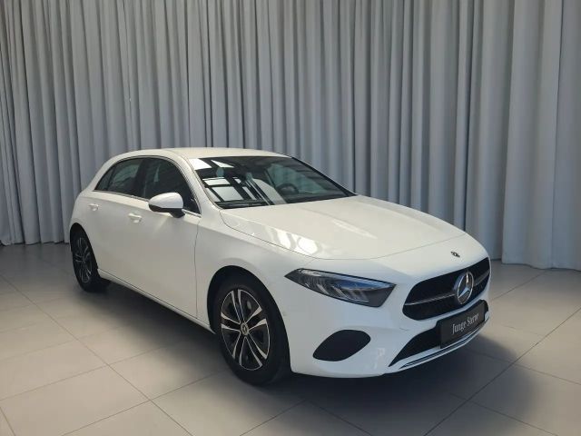 Mercedes-Benz A 180 Hatchback Progressive
