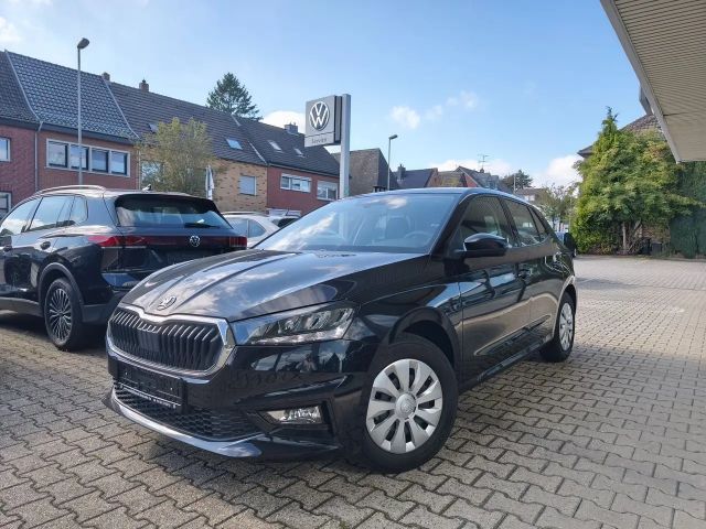 Skoda Fabia Essence Klima,PDC,GRA,ZV